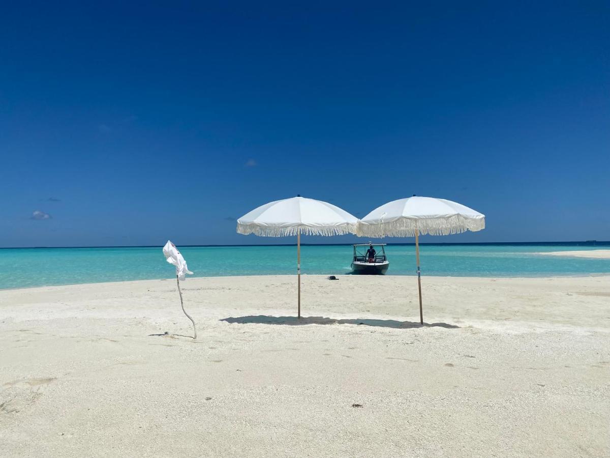 Sunrise By White Sand Dhigurah Dhigurah  Luaran gambar